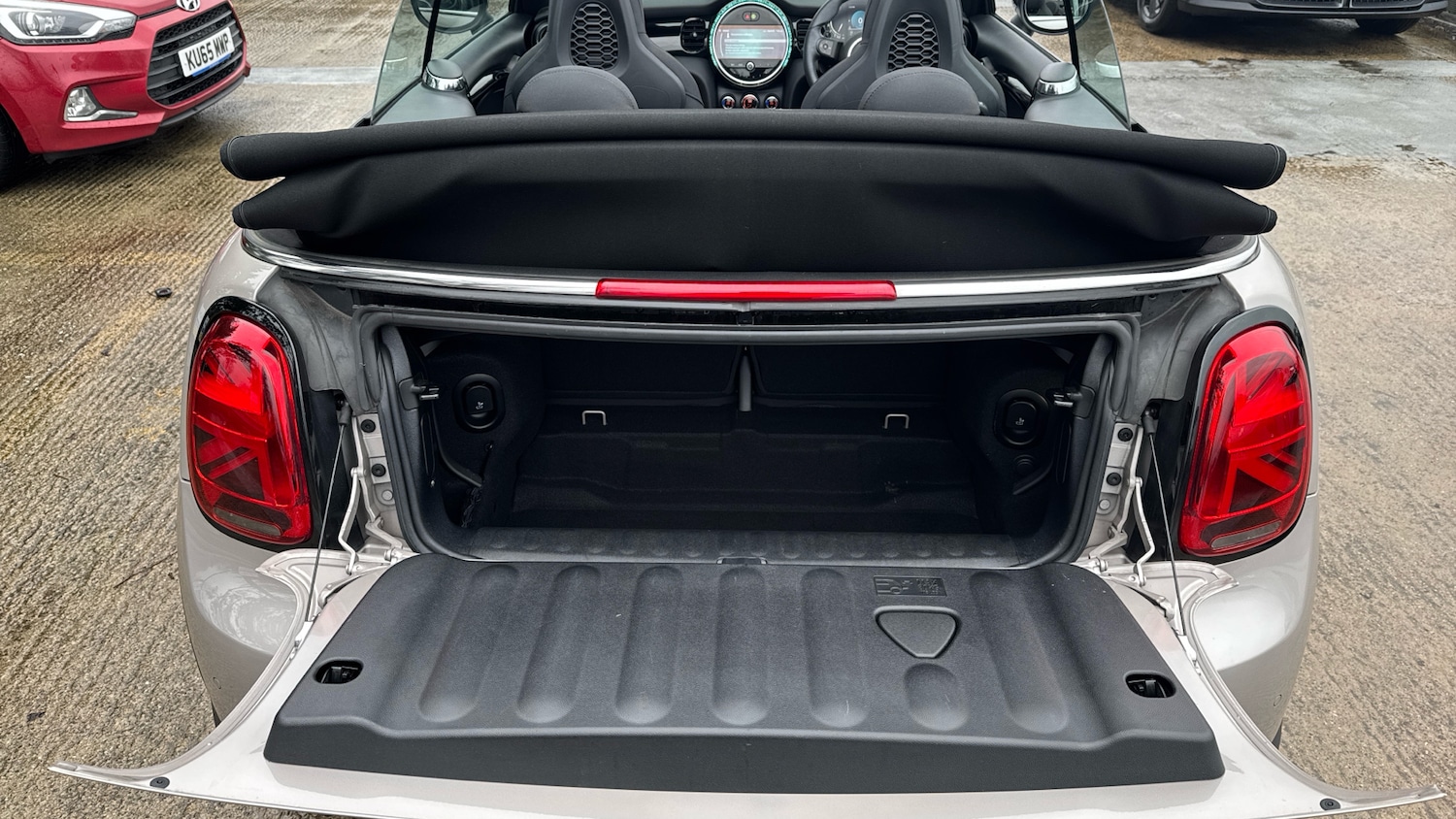 Used MINI Convertible 2024 for sale - 77262222: Photo 4