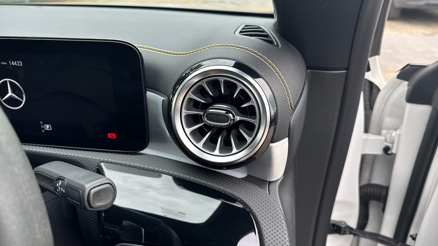 Used Mercedes-Benz CLA 2023 for sale - 76117369: Photo 31