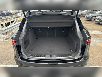 Used Jaguar F-Pace 2022 for sale - 77462333: Photo