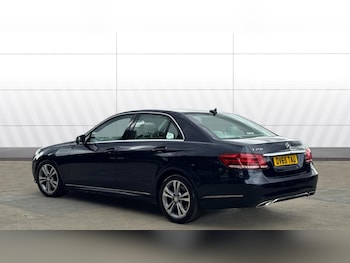 Used Mercedes-Benz E Class 2015 for sale - 79407944: Photo