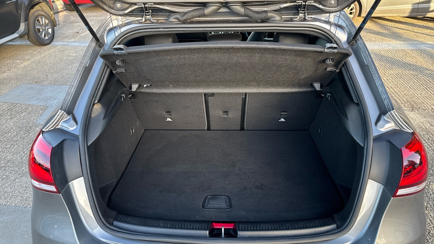 Used Mercedes-Benz A-Class 2021 for sale - 76568382: Photo 4