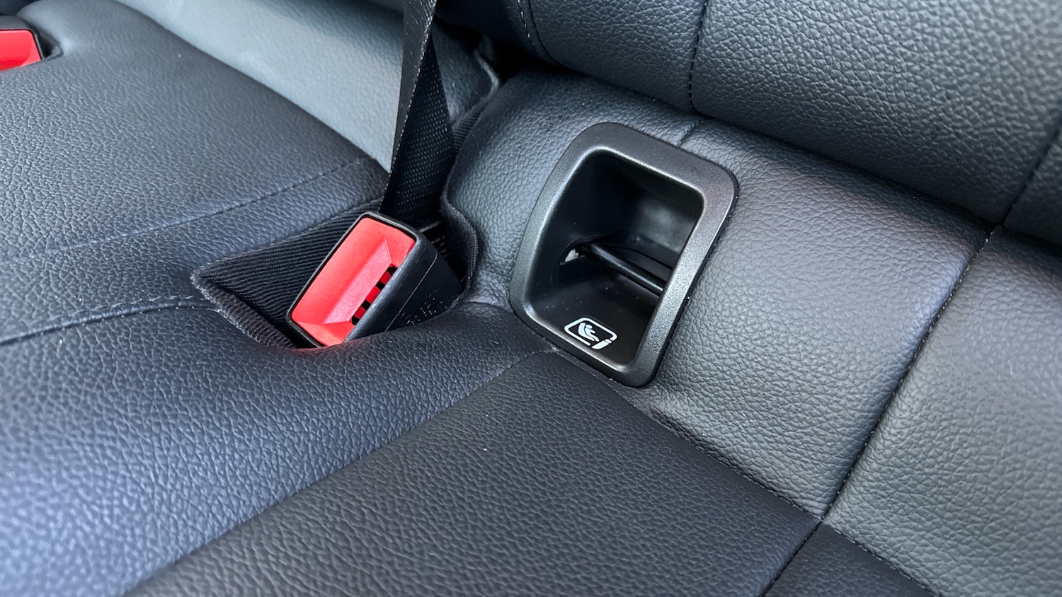 Used Mercedes-Benz EQA 2022 for sale - 76559877: Photo 17