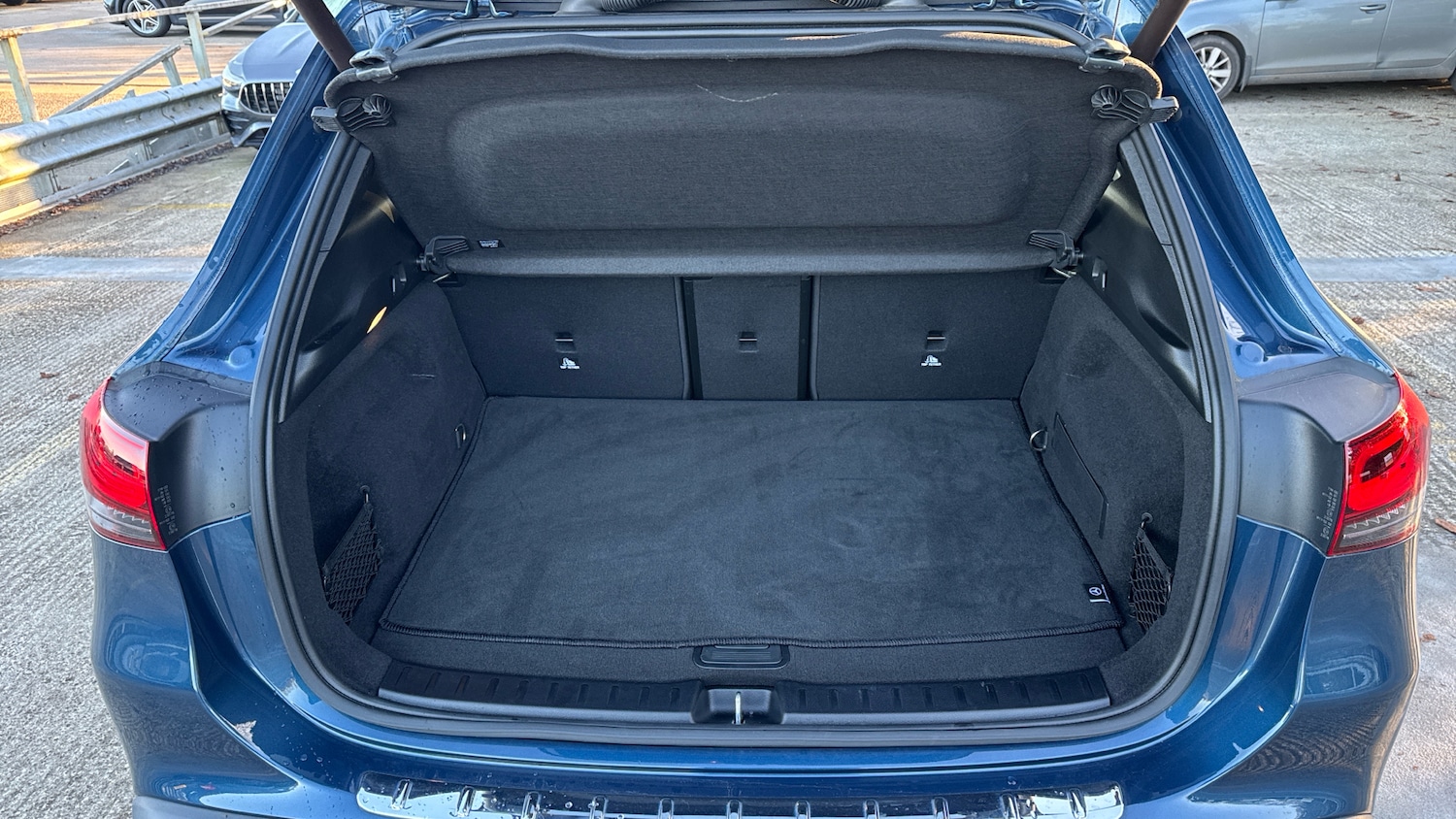 Used Mercedes-Benz EQA 2022 for sale - 76559877: Photo 4