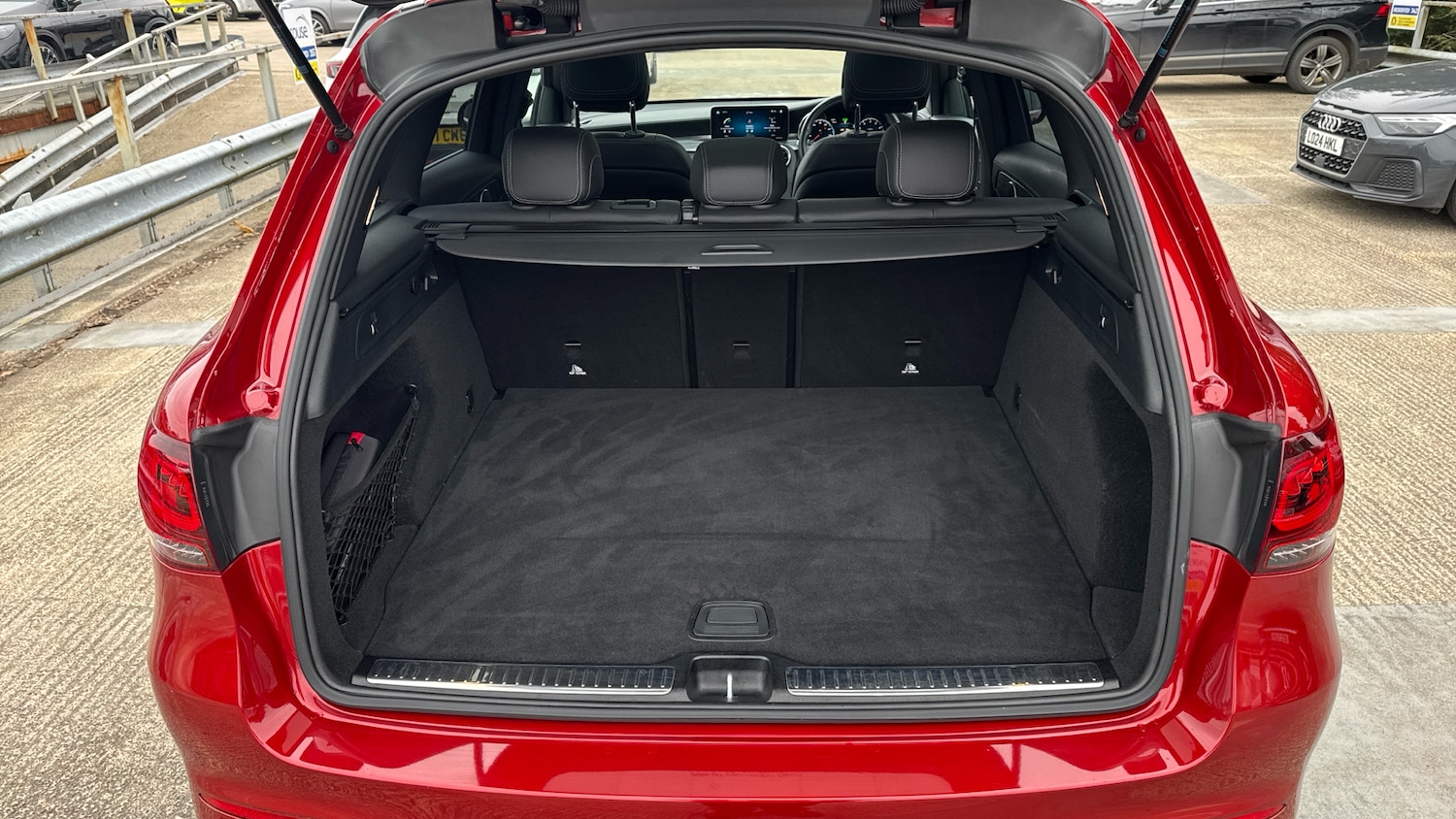 Used Mercedes-Benz GLC 2022 for sale - 77953853: Photo 4