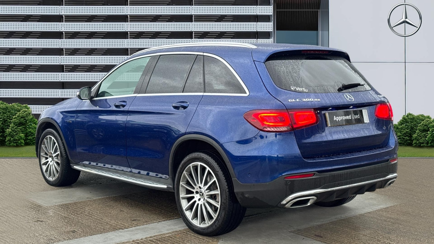 Used Mercedes-Benz GLC 2021 for sale - 76836899: Photo 2