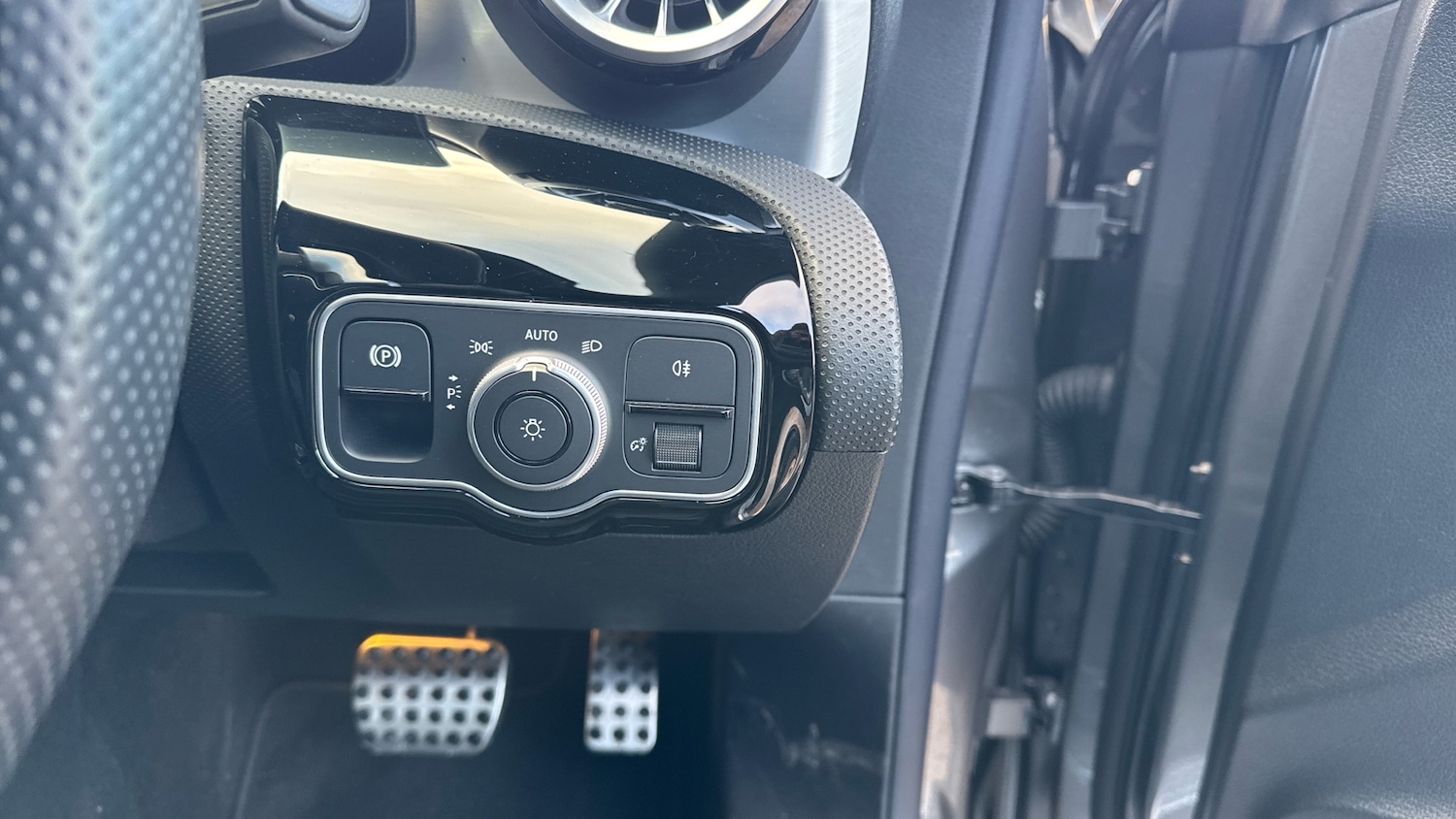 Used Mercedes-Benz CLA 2024 for sale - 77392111: Photo 34