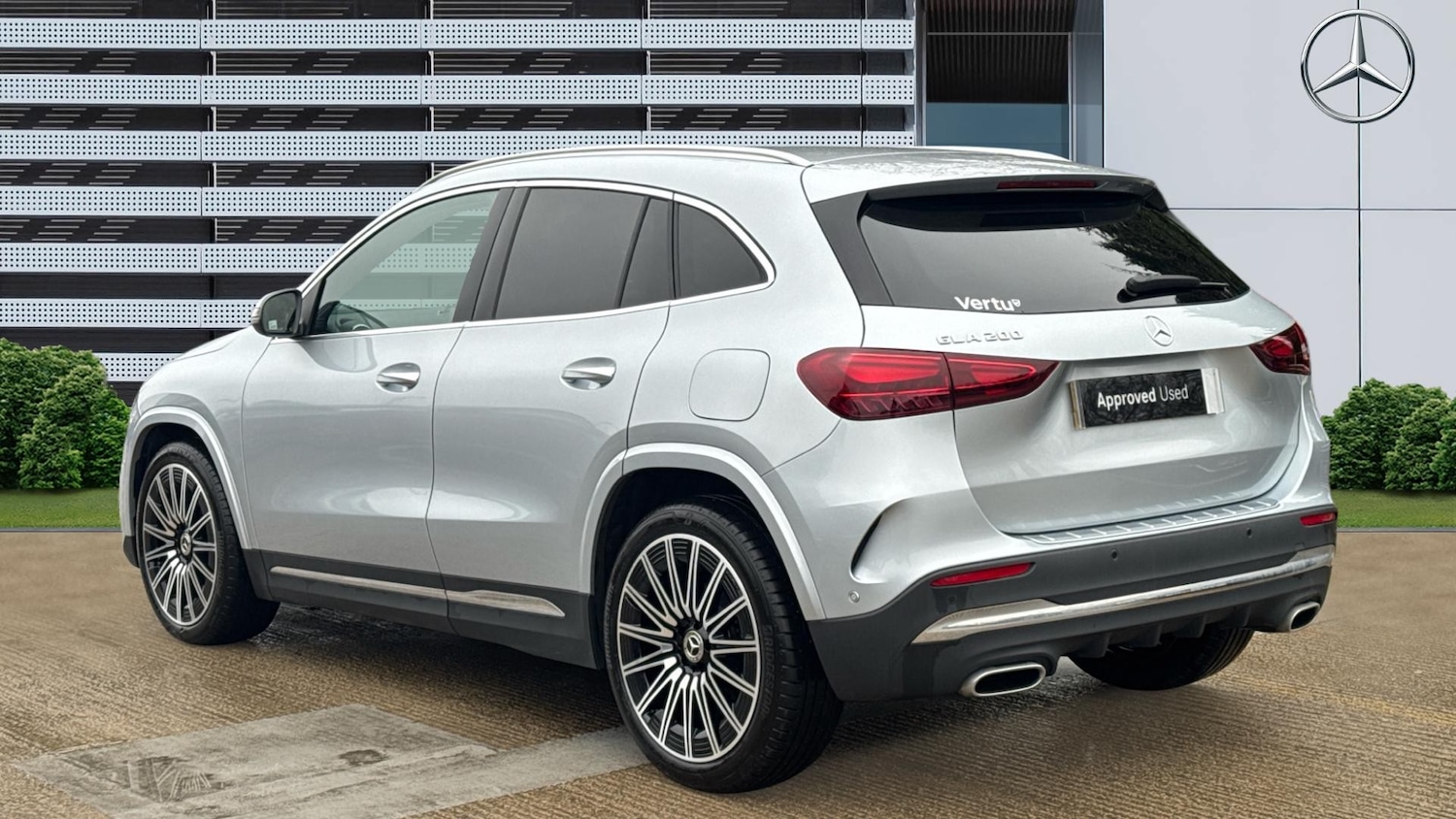 Used Mercedes-Benz GLA 2024 for sale - 77260714: Photo 2