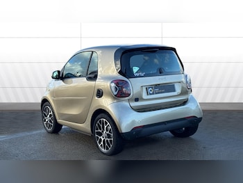 Used smart fortwo 2020 for sale - 76508064: Photo