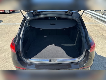 Used Mercedes-Benz C Class 2024 for sale - 79125420: Photo