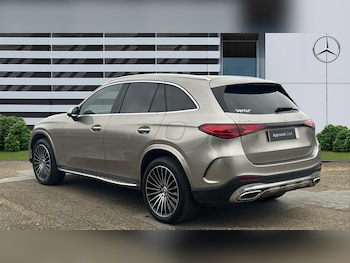 Used Mercedes-Benz GLC 2023 for sale - 76960647: Photo