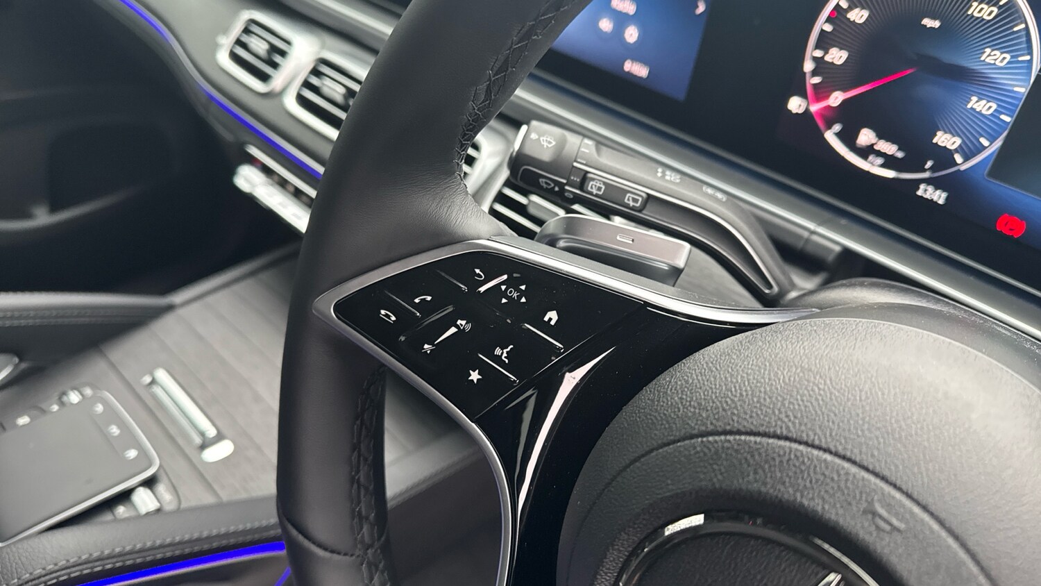 Used Mercedes-Benz GLE 2025 for sale - 77803539: Photo 41