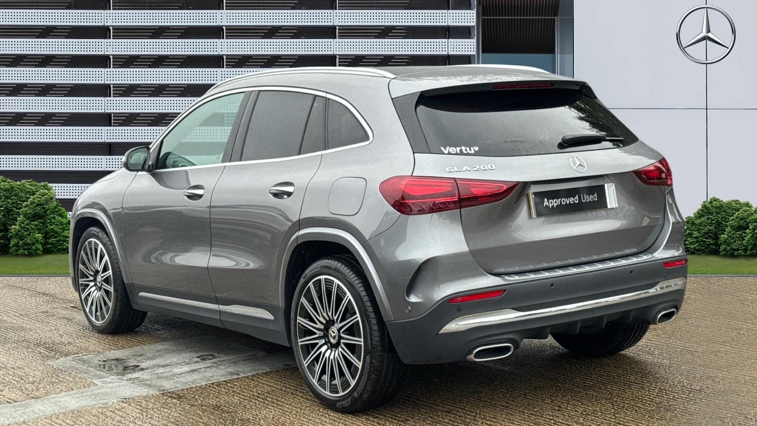 Used Mercedes-Benz GLA 2024 for sale - 76922361: Photo 2