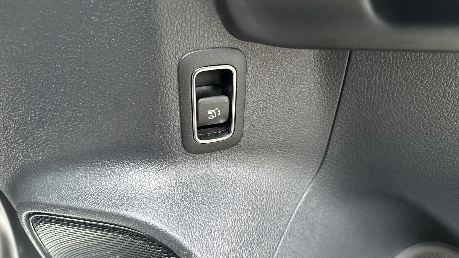 Used Mercedes-Benz GLA 2024 for sale - 76922361: Photo 31