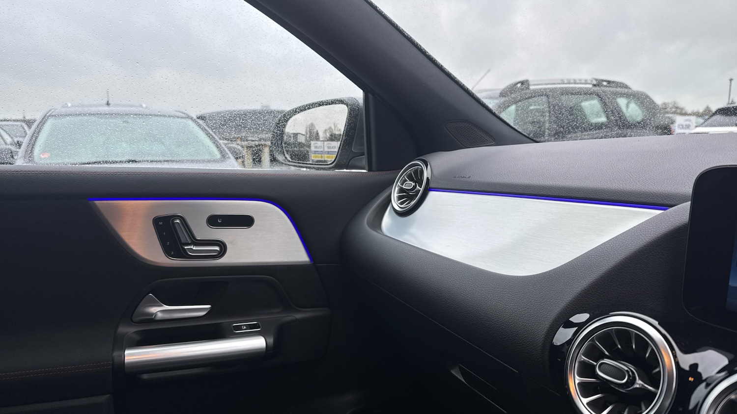 Used Mercedes-Benz GLA 2024 for sale - 76922361: Photo 37