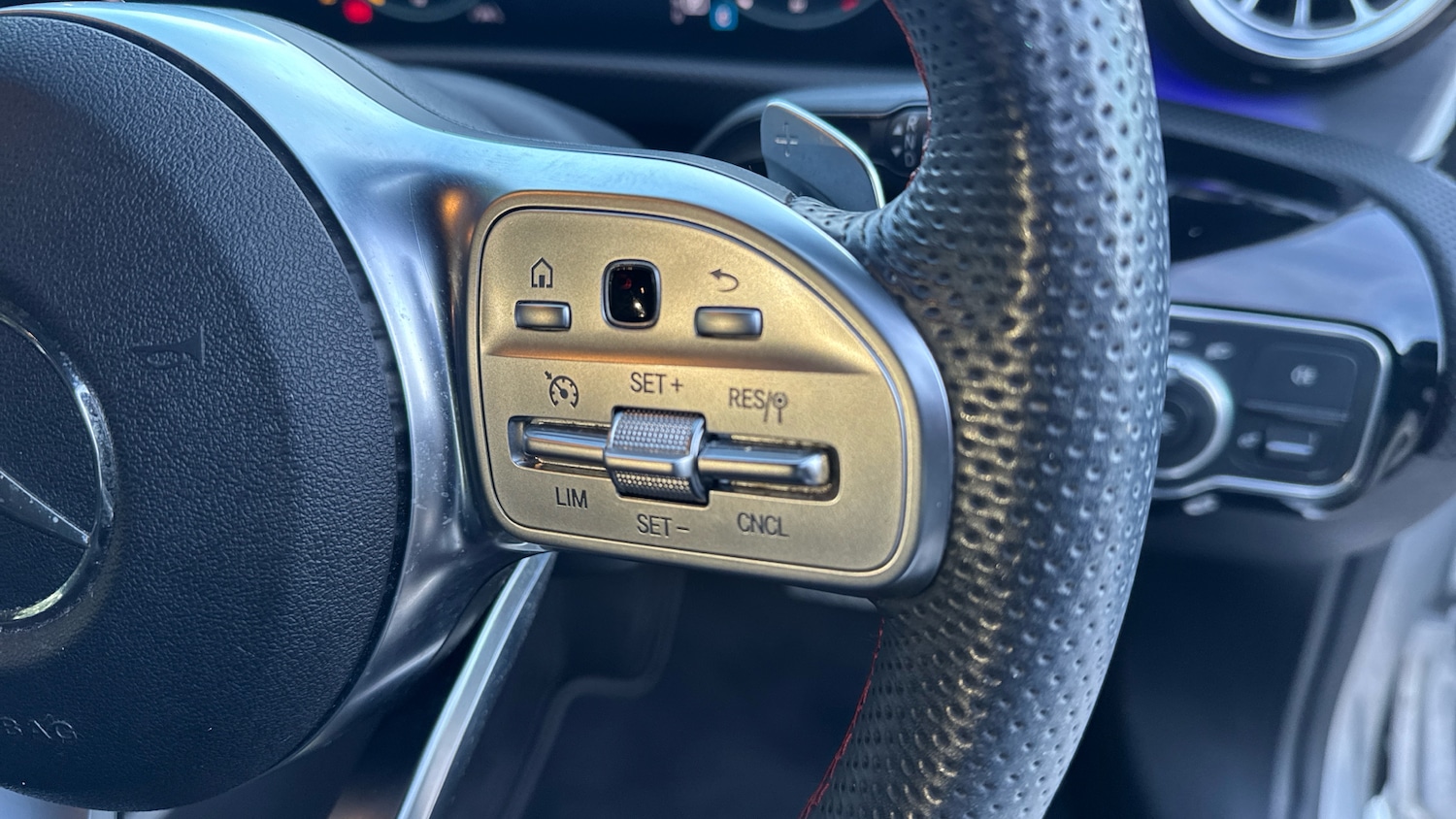 Used Mercedes-Benz A-Class 2020 for sale - 76177685: Photo 32