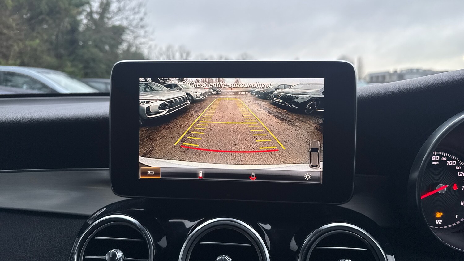 Used Mercedes-Benz GLC 2016 for sale - 77572638: Photo 38