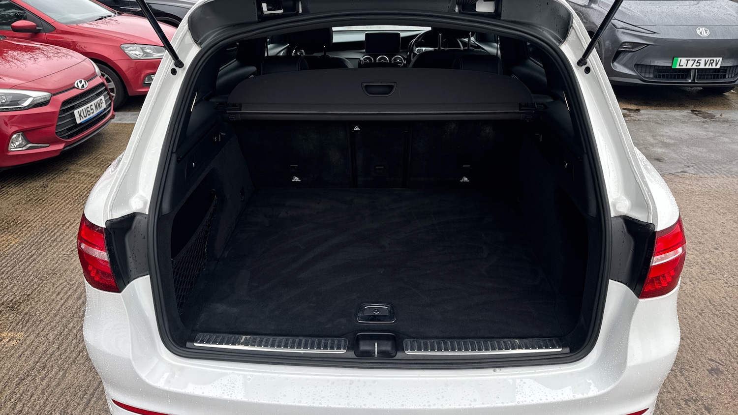 Used Mercedes-Benz GLC 2016 for sale - 77572638: Photo 4