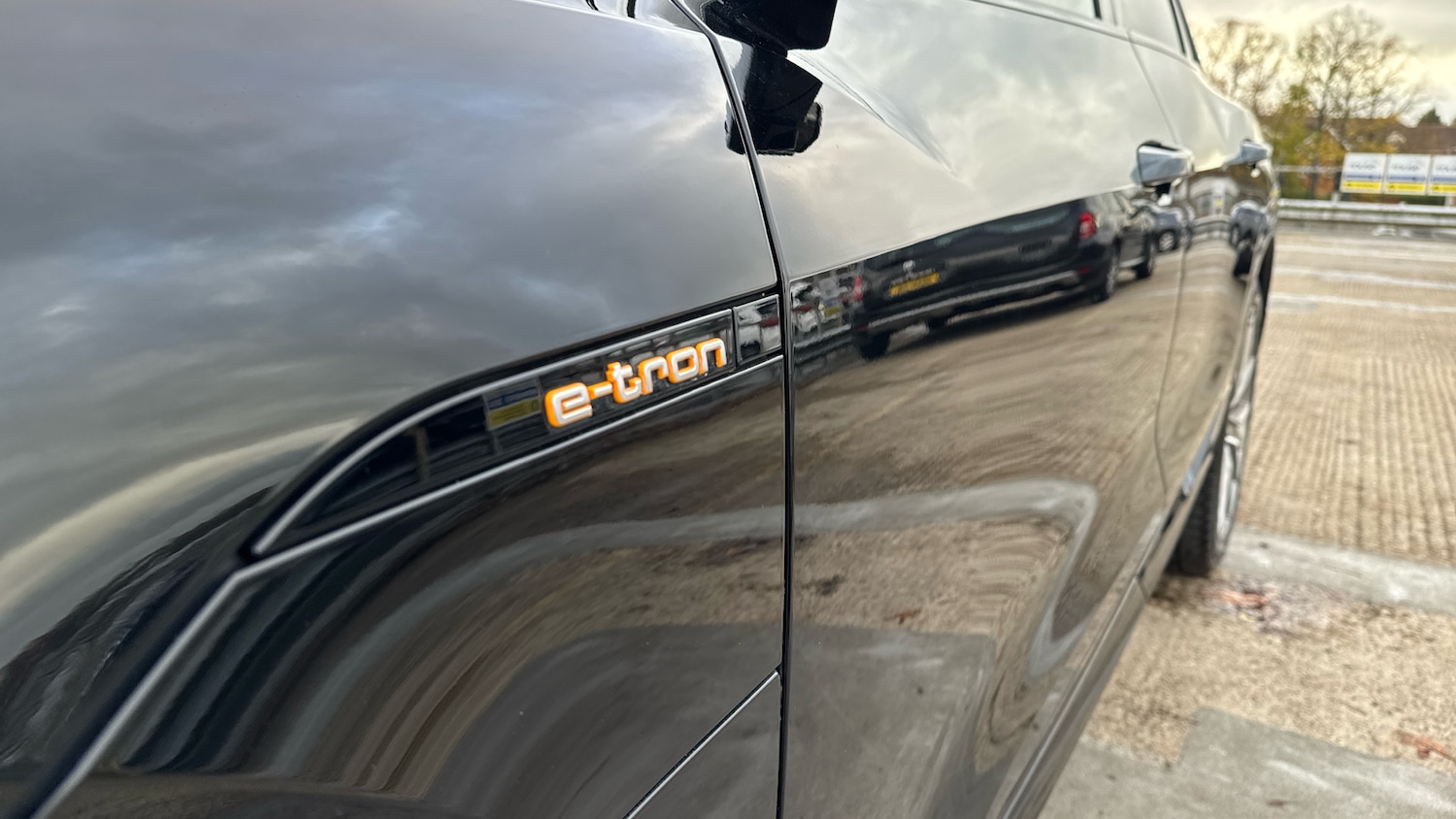 Used Audi e-tron 2020 for sale - 77300256: Photo 25