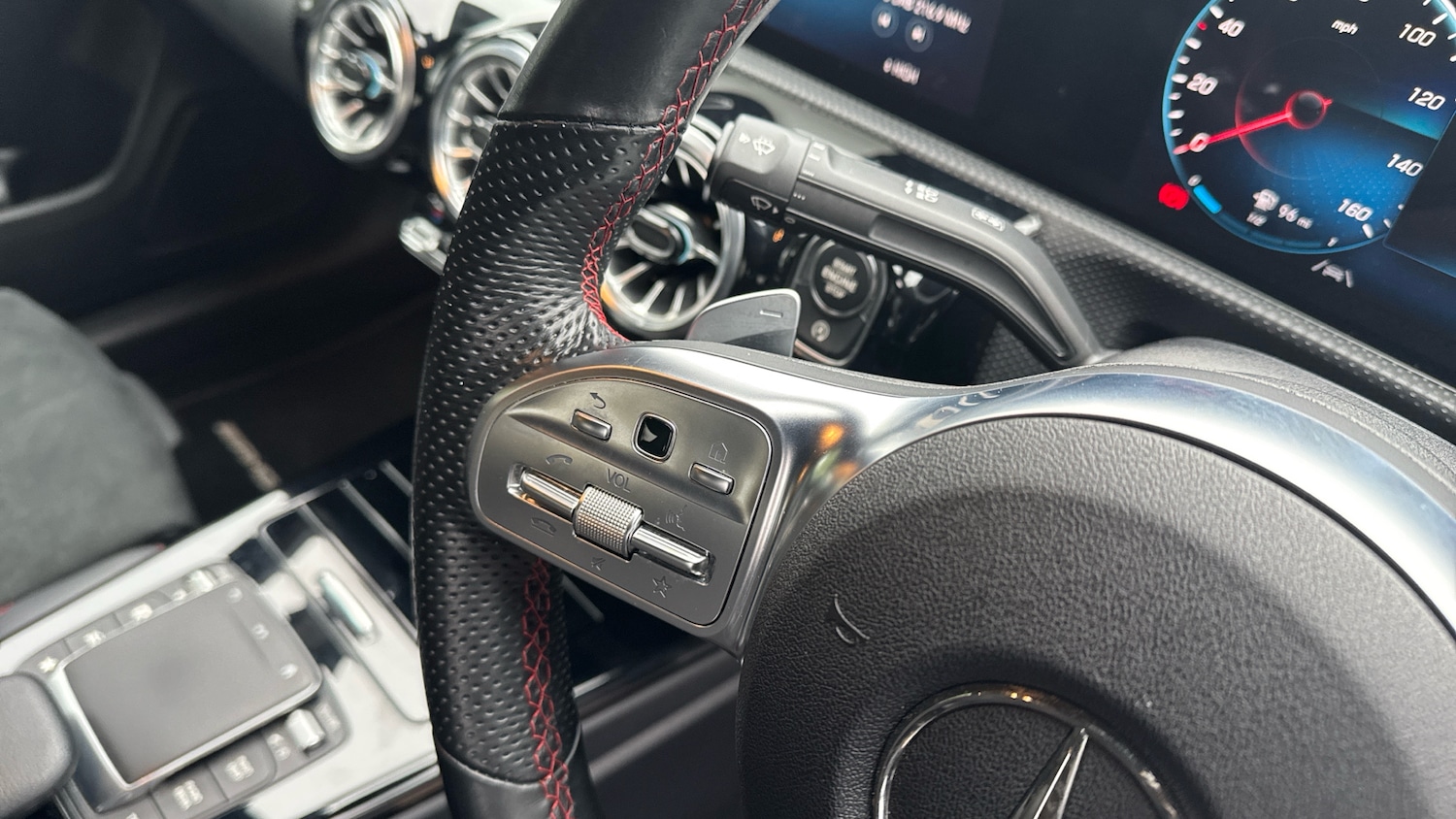 Used Mercedes-Benz CLA 2023 for sale - 77104008: Photo 33