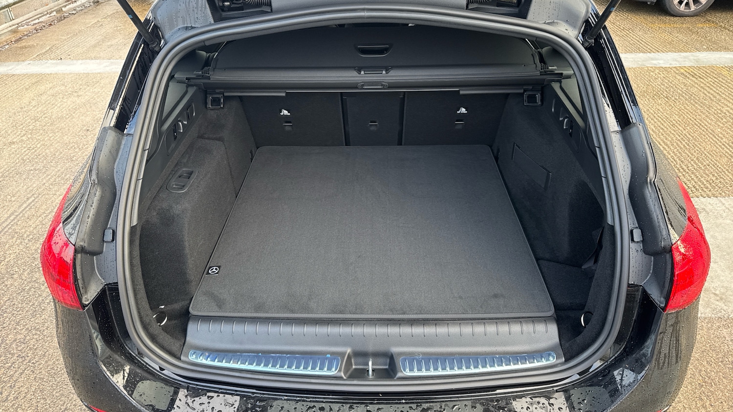 Used Mercedes-Benz C Class 2025 for sale - 77689138: Photo 4