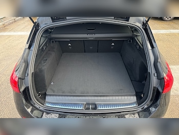 Used Mercedes-Benz C Class 2025 for sale - 77689138: Photo