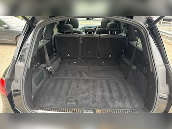 Used Mercedes-Benz GLS 2024 for sale - 76312613: Photo 4