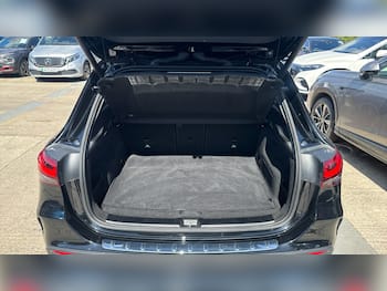 Used Mercedes-Benz GLA 2023 for sale - 79572098: Photo
