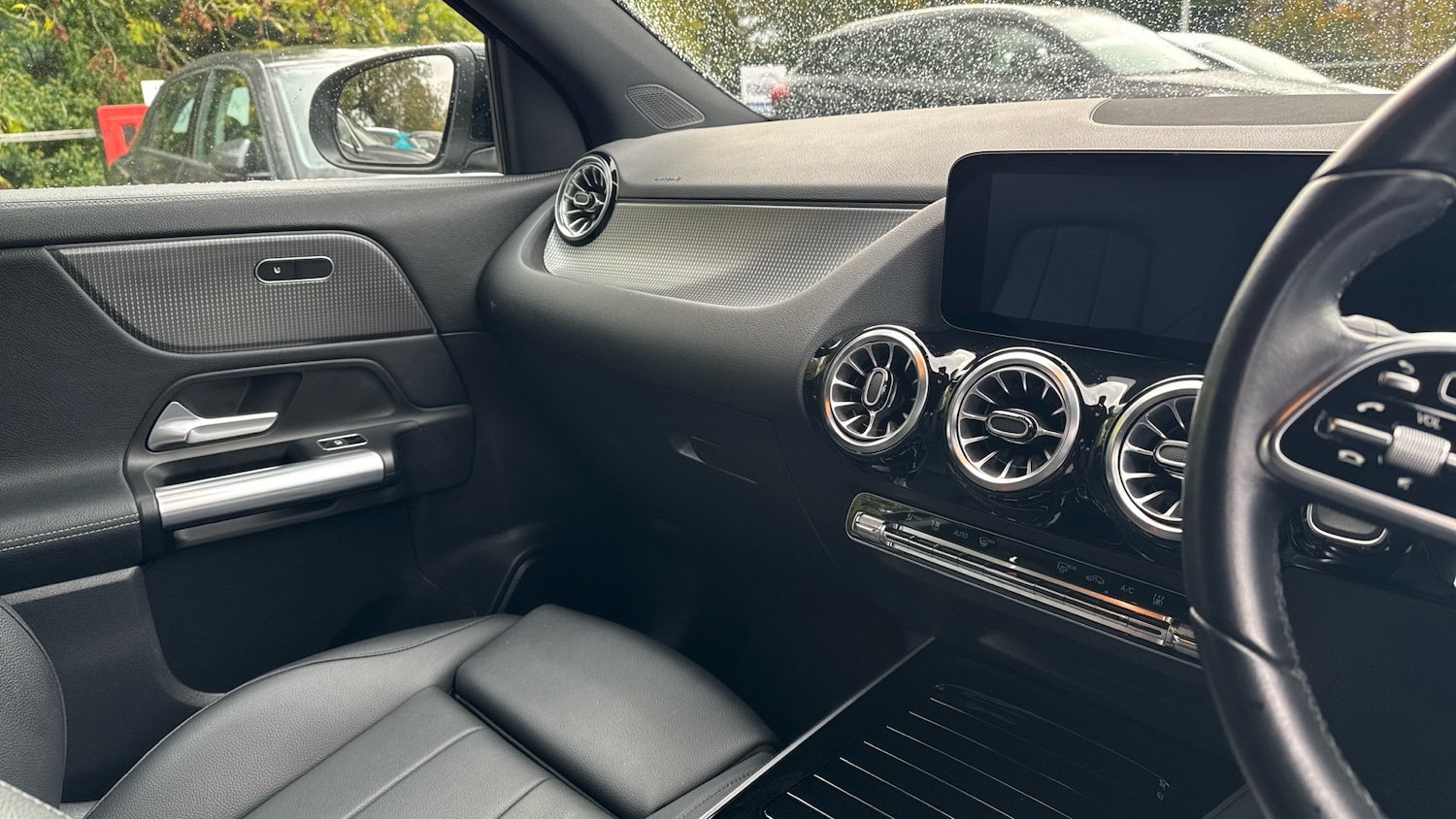 Used Mercedes-Benz EQA 2021 for sale - 76335084: Photo 14