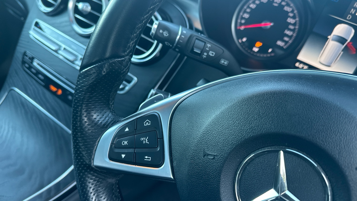 Used Mercedes-Benz GLC 2018 for sale - 77033373: Photo 35