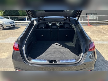 Used Mercedes-Benz GLC 2023 for sale - 78390242: Photo