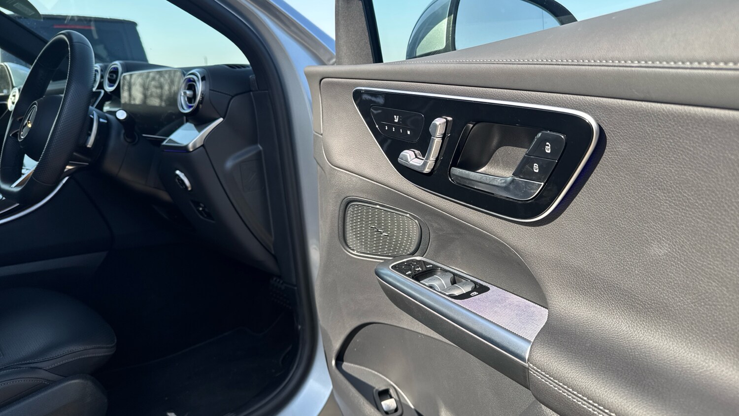 Used Mercedes-Benz GLC 2025 for sale - 77846288: Photo 25