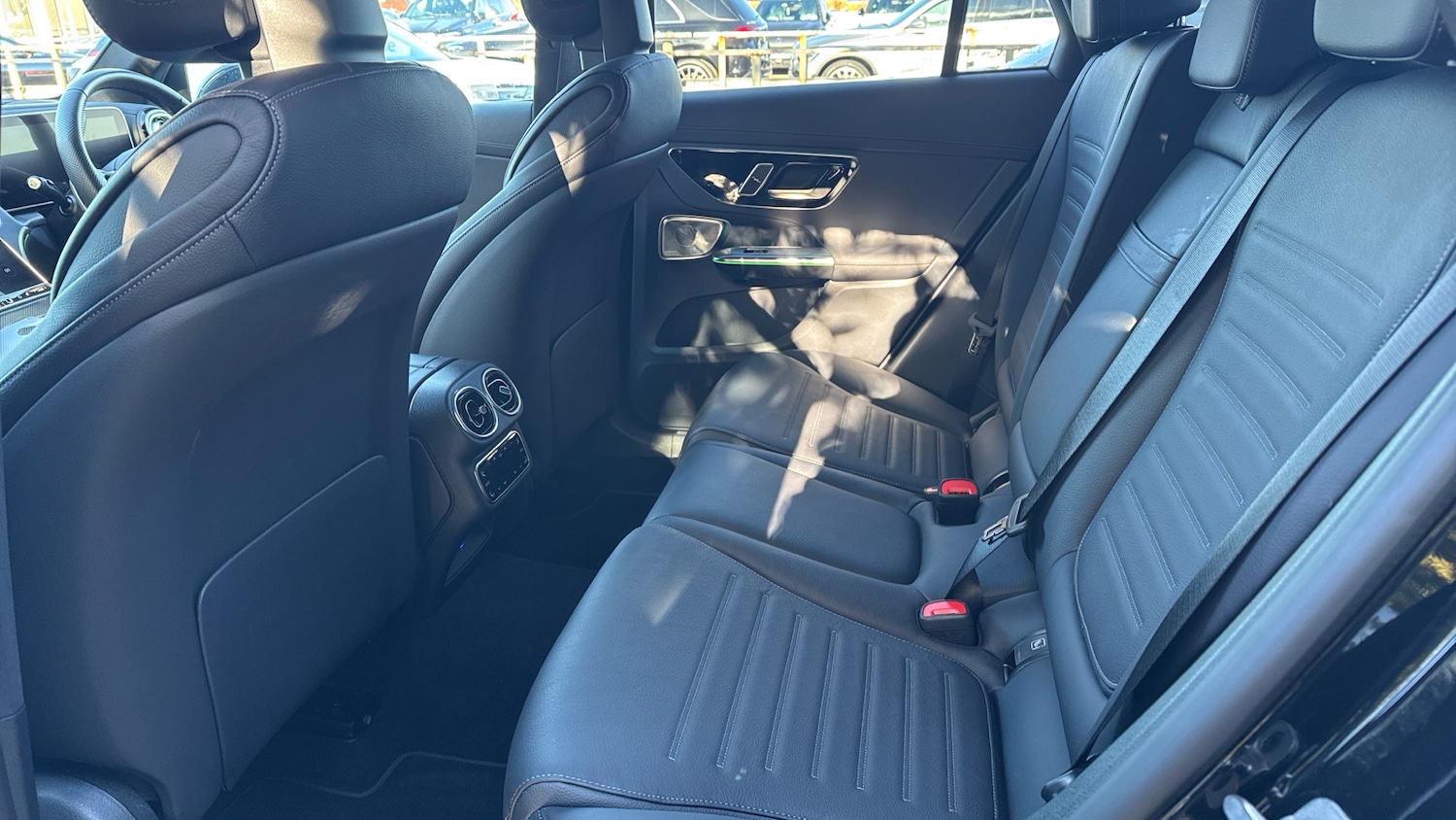 Used Mercedes-Benz GLC 2024 for sale - 76340506: Photo 16