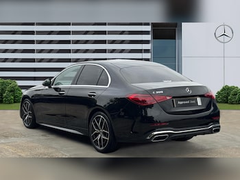 Used Mercedes-Benz C Class 2024 for sale - 76196405: Photo 2