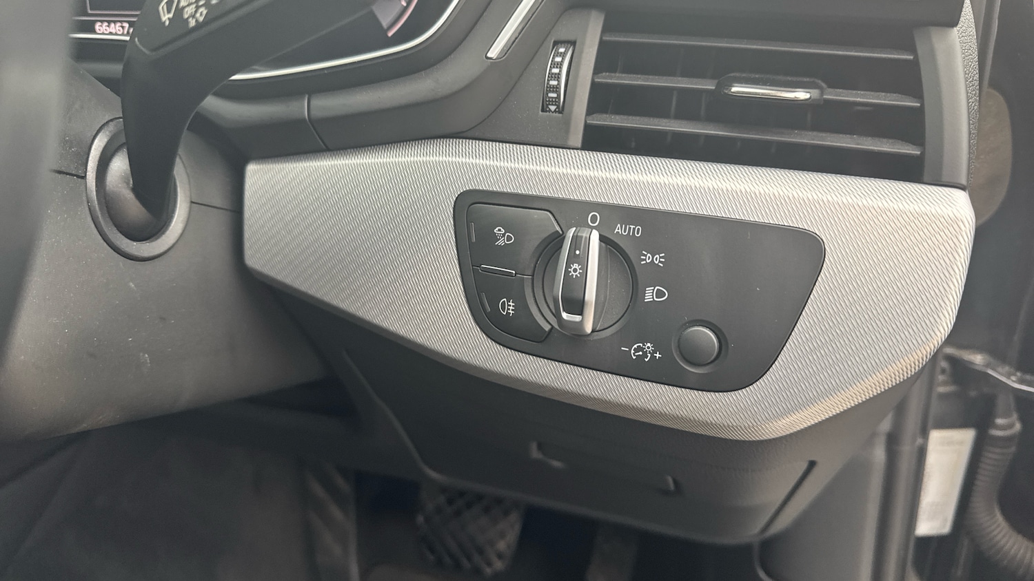 Used Audi A4 2019 for sale - 76234608: Photo 28