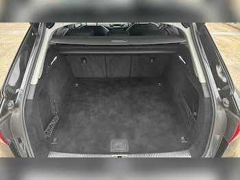 Used Audi A4 2019 for sale - 76234608: Photo