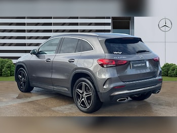 Used Mercedes-Benz GLA 2023 for sale - 77262179: Photo
