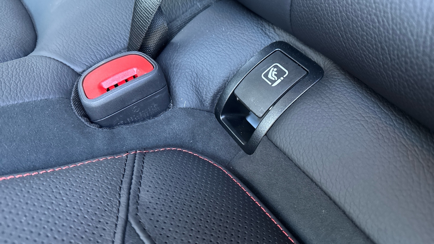 Used Mercedes-Benz GLC 2024 for sale - 77033376: Photo 17