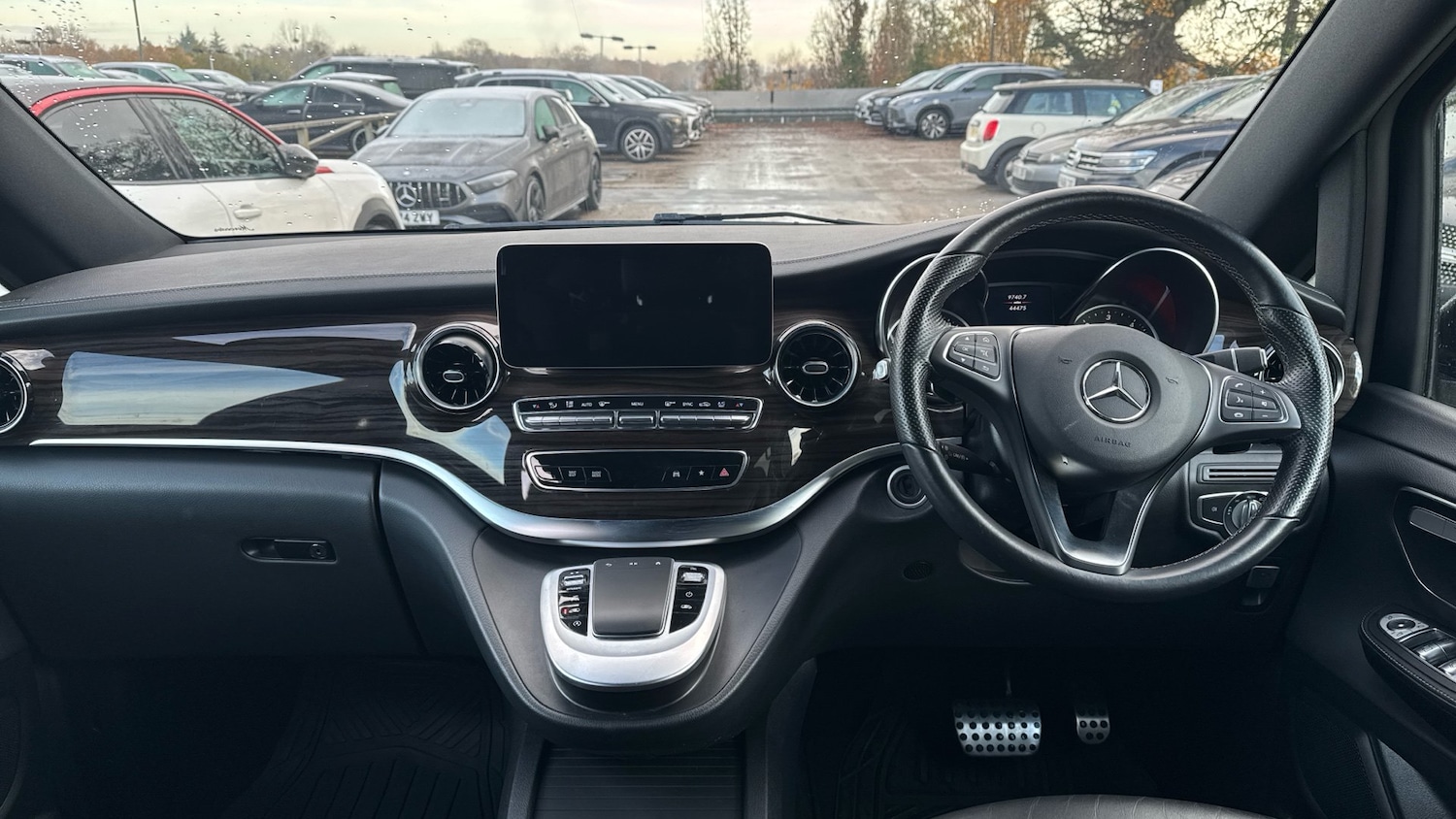 Used Mercedes-Benz V-Class 2022 for sale - 76969674: Photo 10