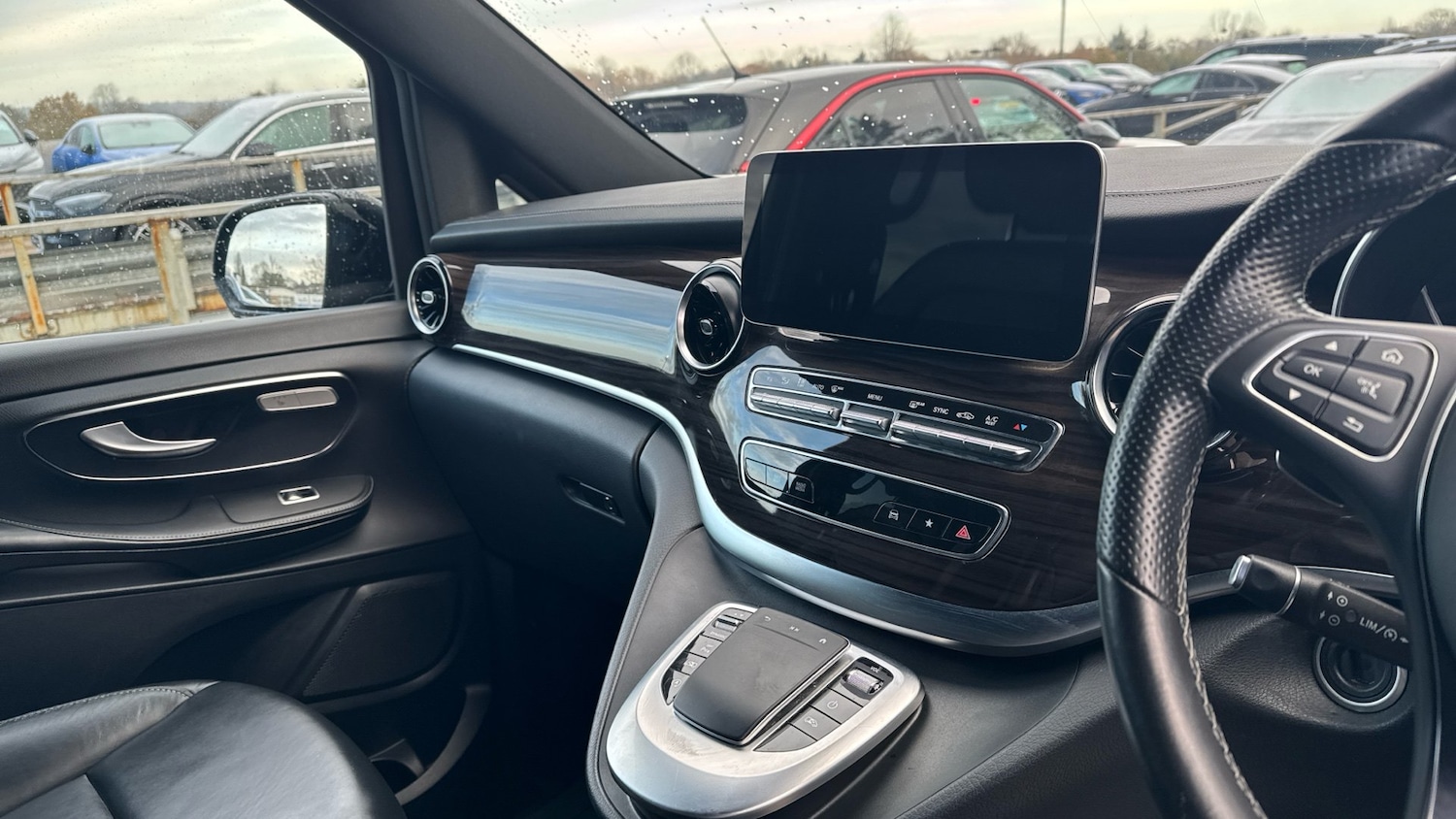 Used Mercedes-Benz V-Class 2022 for sale - 76969674: Photo 14