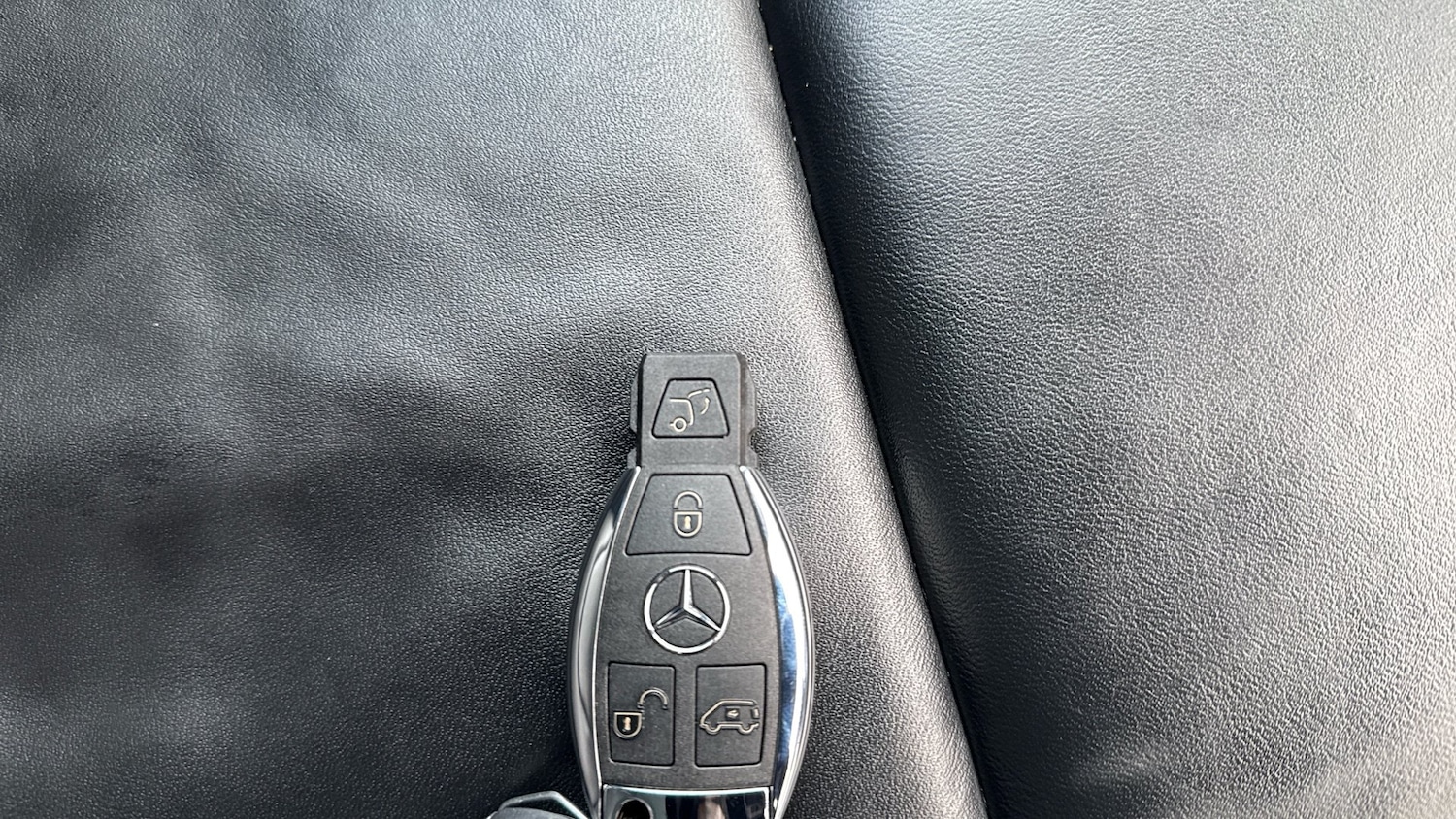 Used Mercedes-Benz V-Class 2022 for sale - 76969674: Photo 20