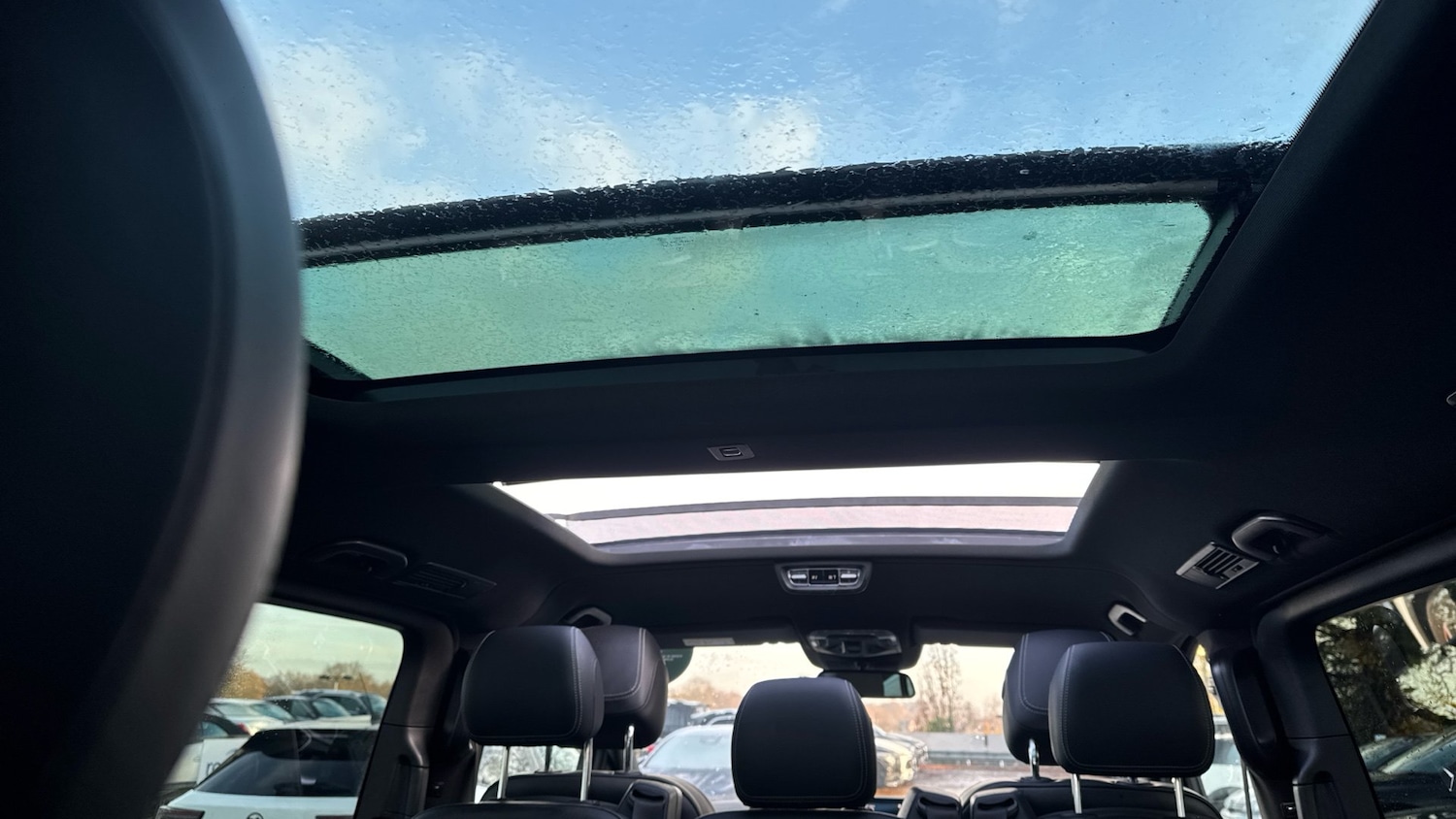 Used Mercedes-Benz V-Class 2022 for sale - 76969674: Photo 37