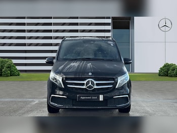 Used Mercedes-Benz V-Class 2022 for sale - 76969674: Photo