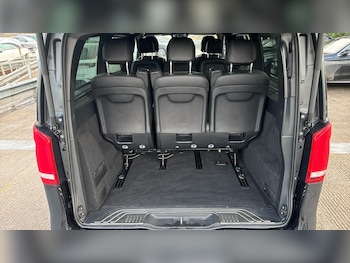 Used Mercedes-Benz V-Class 2022 for sale - 76969674: Photo