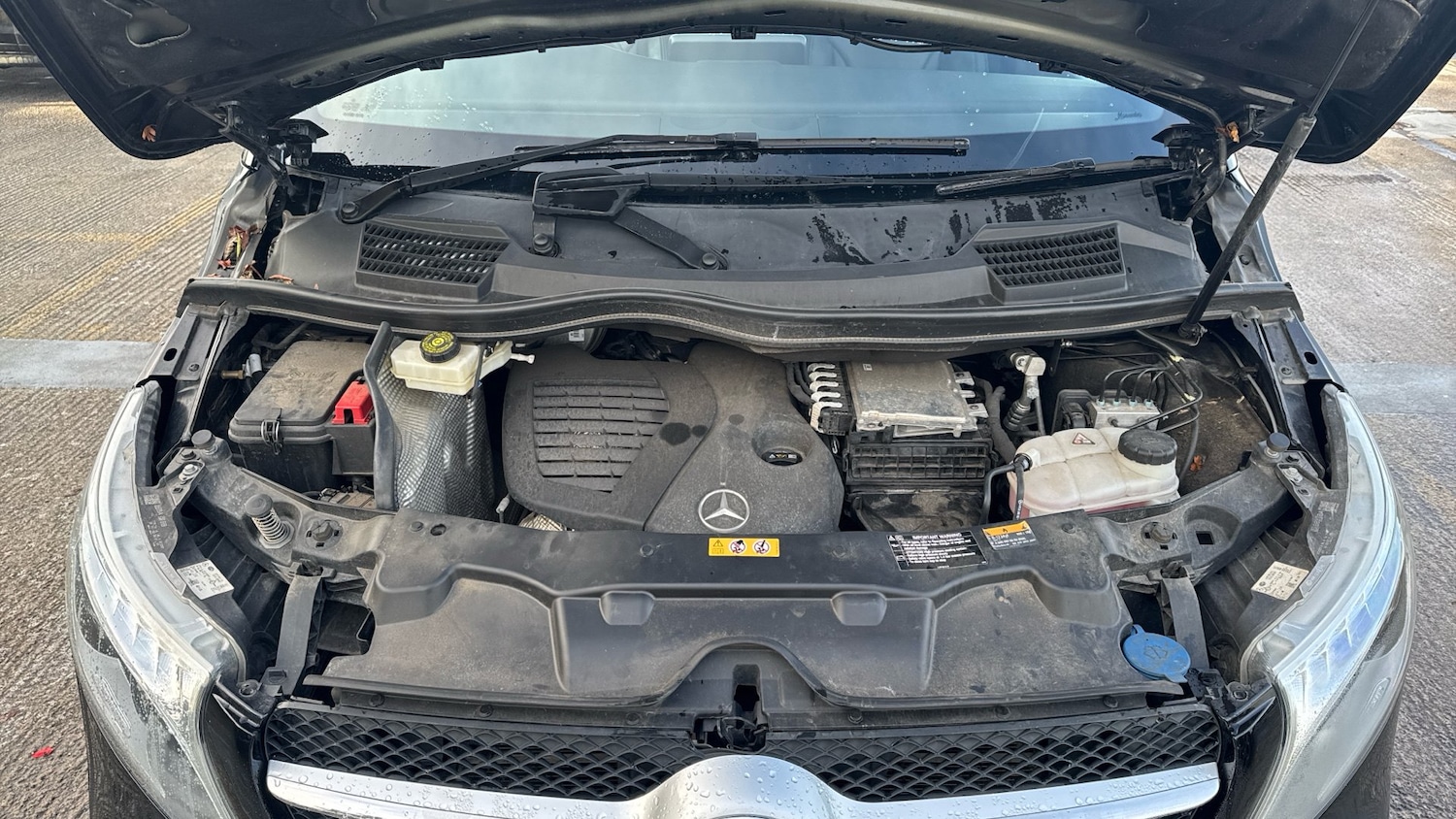 Used Mercedes-Benz V-Class 2022 for sale - 76969674: Photo 8