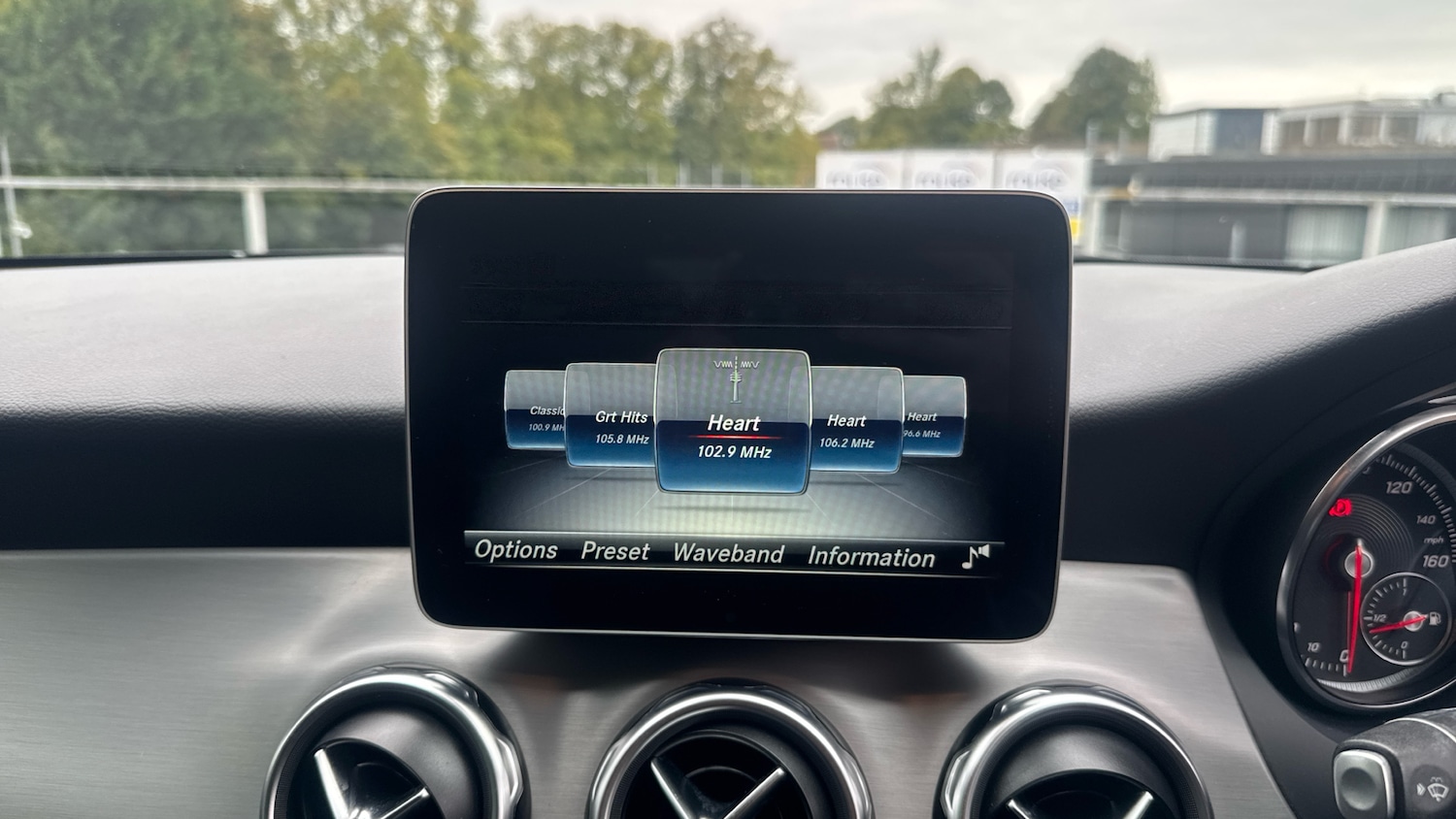 Used Mercedes-Benz GLA 2019 for sale - 75985045: Photo 12