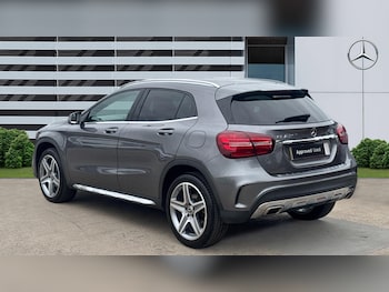 Used Mercedes-Benz GLA 2019 for sale - 75985045: Photo 2