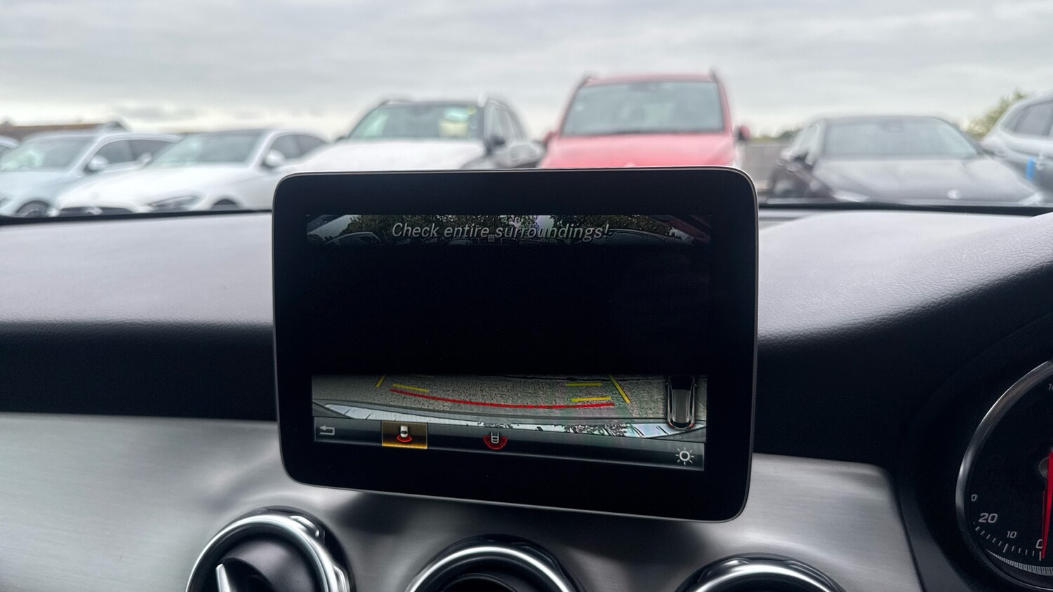 Used Mercedes-Benz GLA 2019 for sale - 75985045: Photo 32