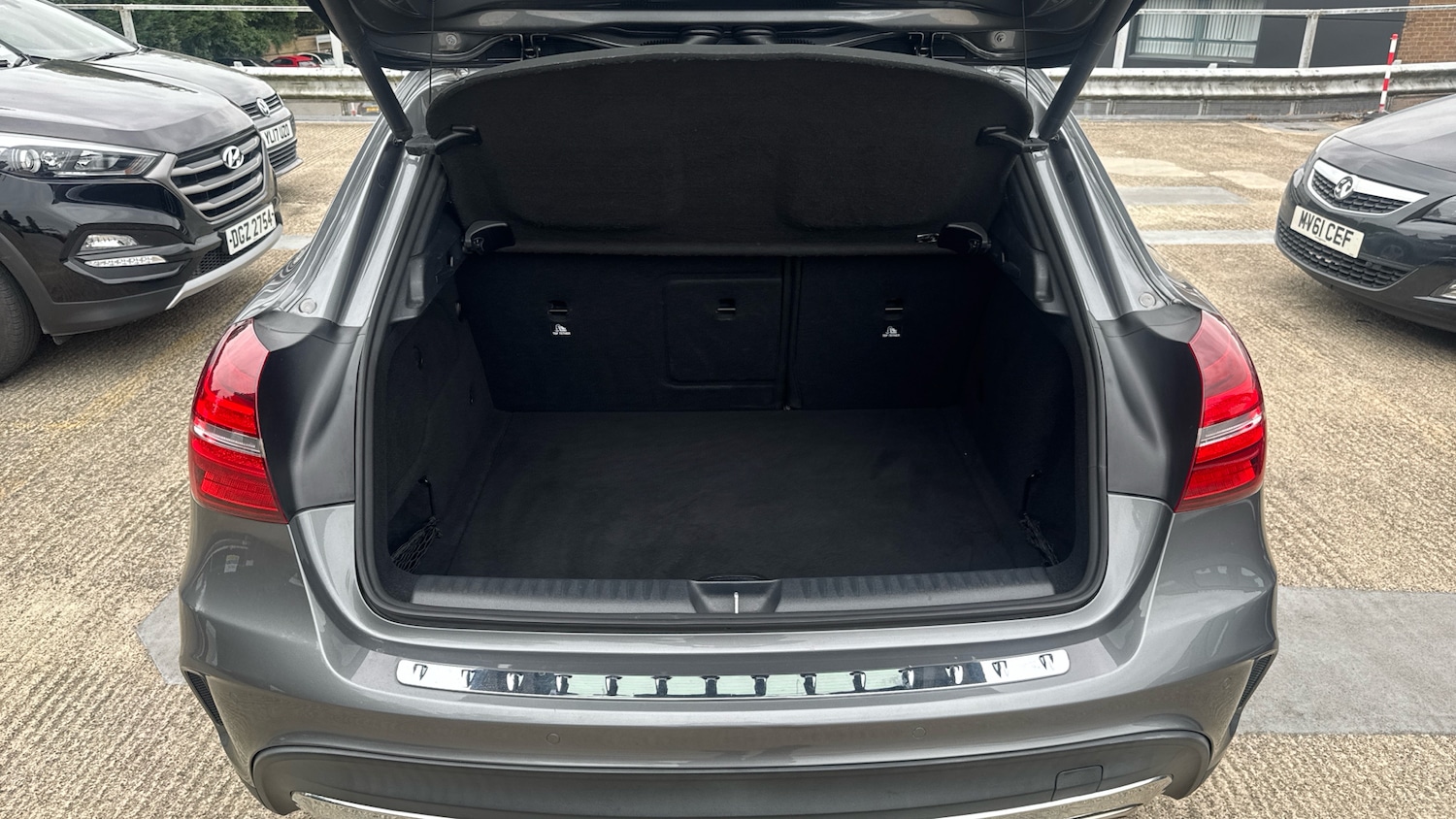 Used Mercedes-Benz GLA 2019 for sale - 75985045: Photo 4