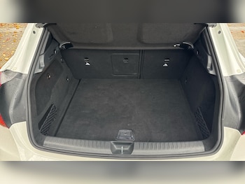 Used Mercedes-Benz GLA 2019 for sale - 76531337: Photo