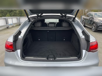 Used Mercedes-Benz GLC 2023 for sale - 77595160: Photo